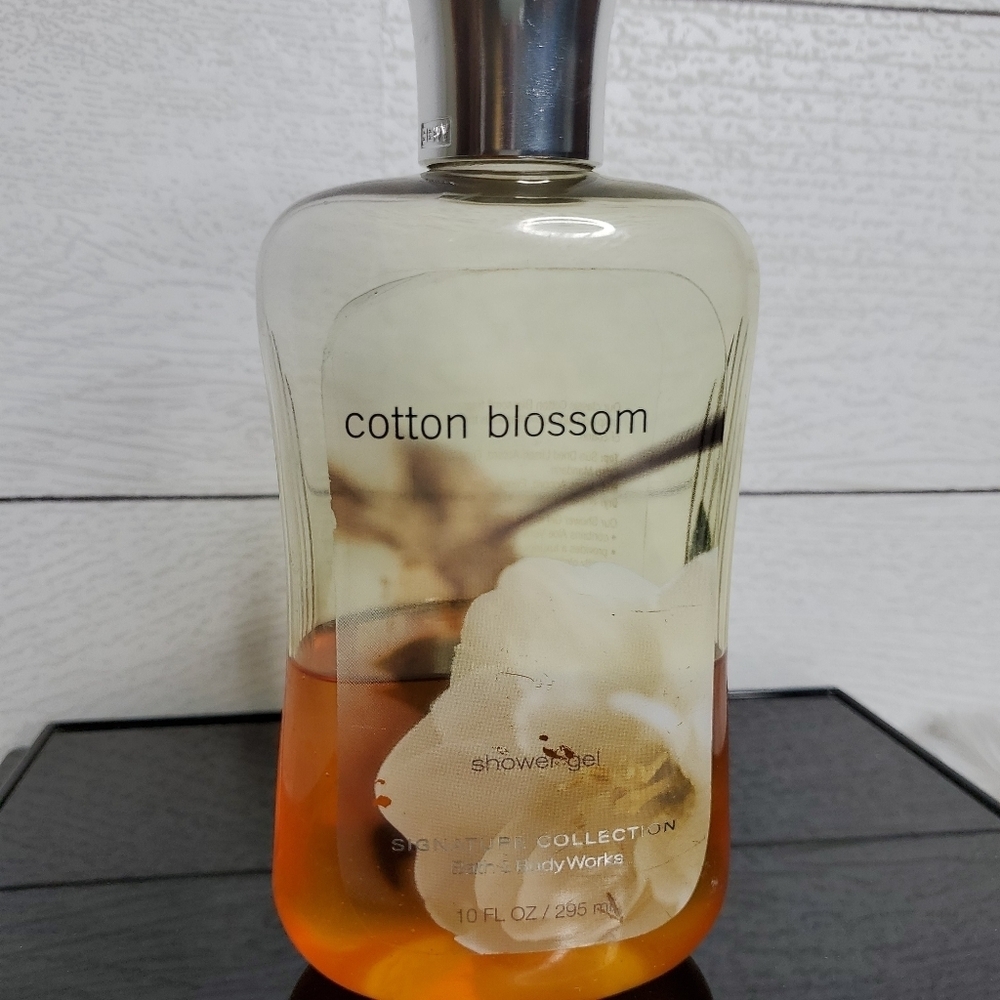 BATH & BODY | SHOWER GEL
